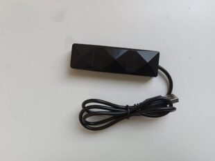 یک گجت مبتنی بر iot که دما و رطوبت با استفاده از نرم افزار مخصوص دستگاه